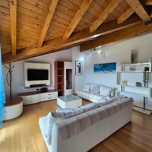 Casa vacanze 2' From Monate 5' From Euratom, Wi-fi, Cadrezzate